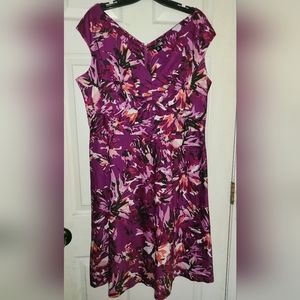 NWOT Beautiful Floral Dress Size 16W